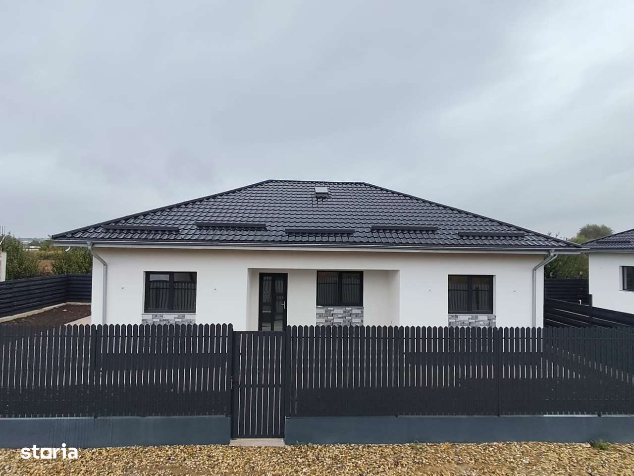 FARA COMISIOANE in Joita casa 4 camere 2 bai terasa PARTER + pod placa-0