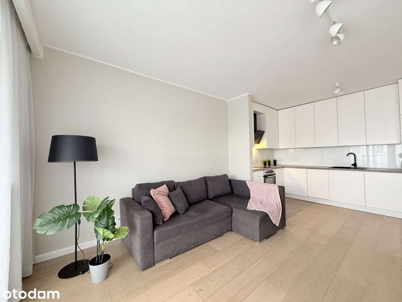 Przestronne 2pok 54m2 balkon garaż winda Mokotów-1