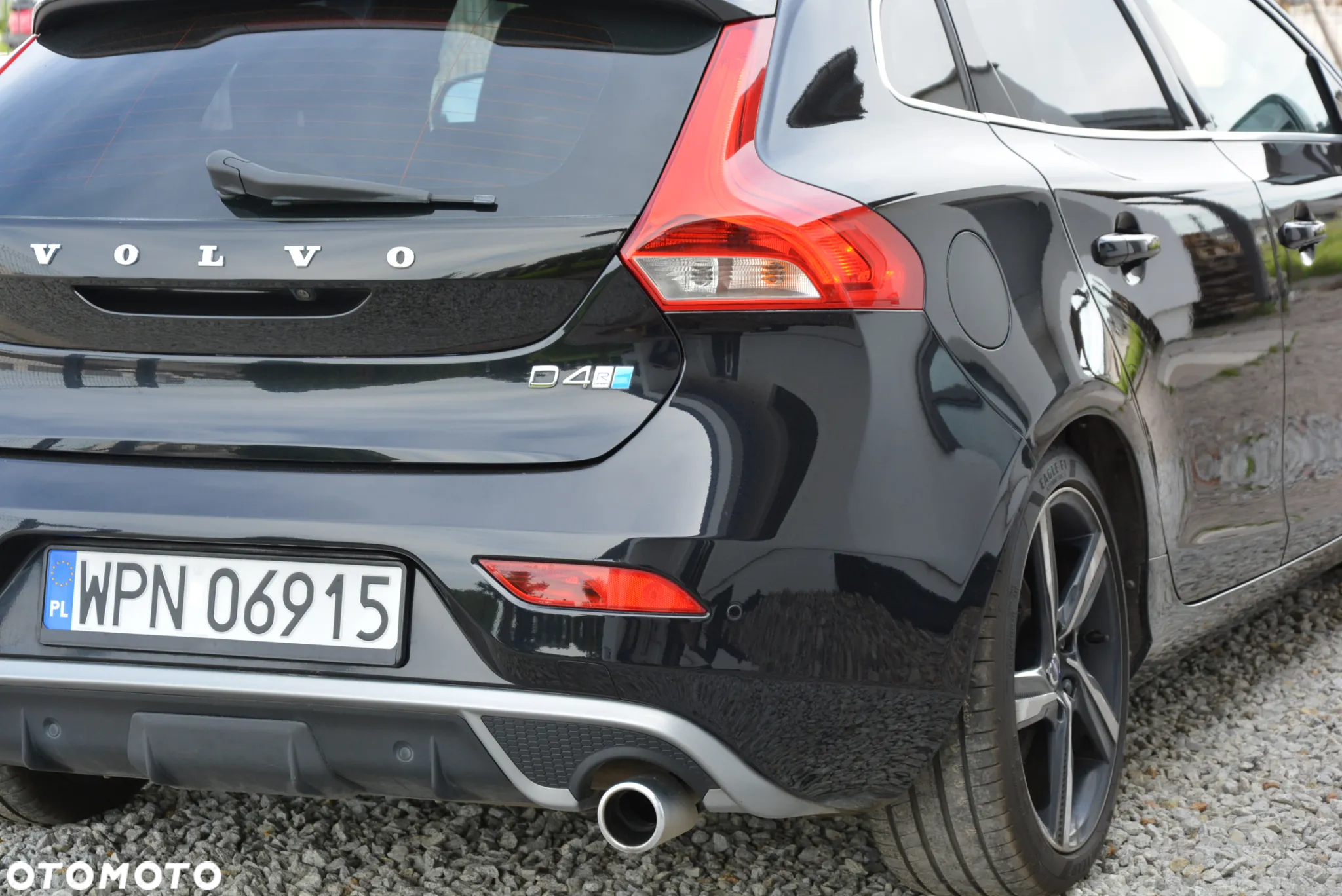 Volvo V40 D4 Drive-E R-Design Summum - 20