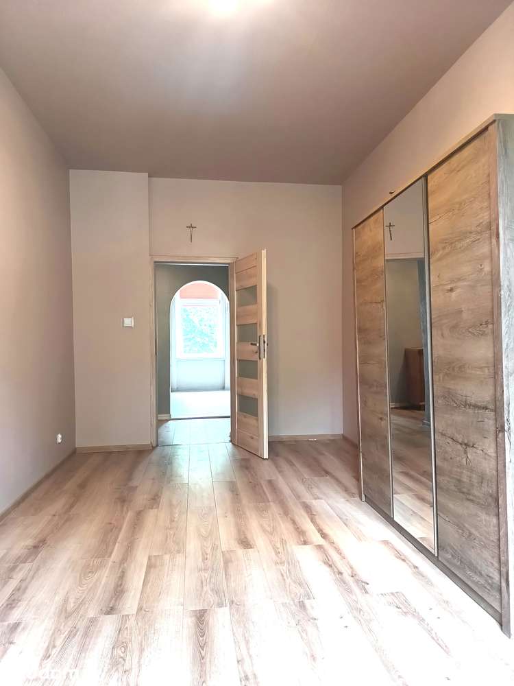 3 pokoje na I piętrze  - CENTRUM-7