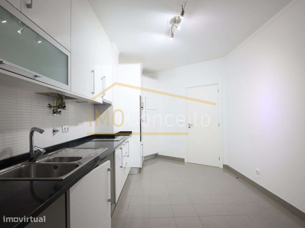 Apartamento T2 - TERRAÇO, Parqueamento e Arrecadação | Torres Novas - Grande imagem: 5/29