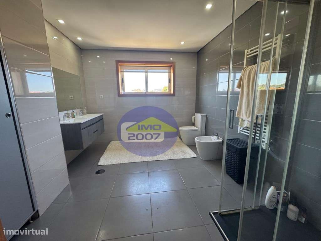 Moradia T3+1 Nogueira da Regedoura - Grande imagem: 5/60