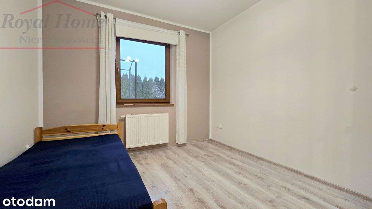 Przestronny, b. ładny, zadbany wolnostojący dom.-8