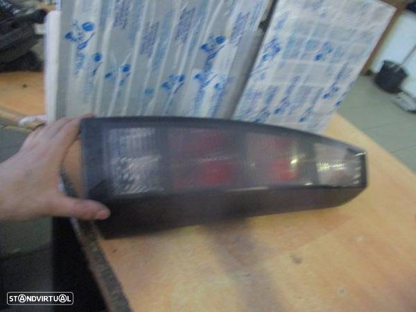 Farol Tras 13196001 OPEL MERIVA A 2007 1.3CDTI 75CV 5P CINZA DRT VALEO - 1