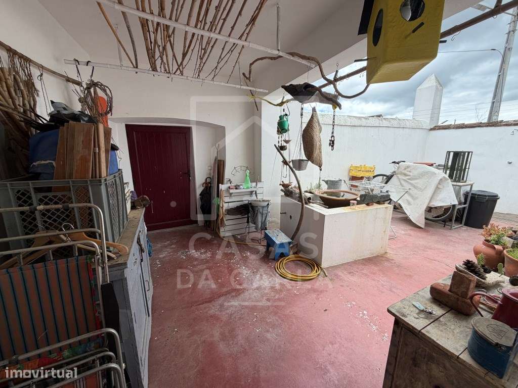 Moradia T5 com quintal e terraço em Vila Alva-28