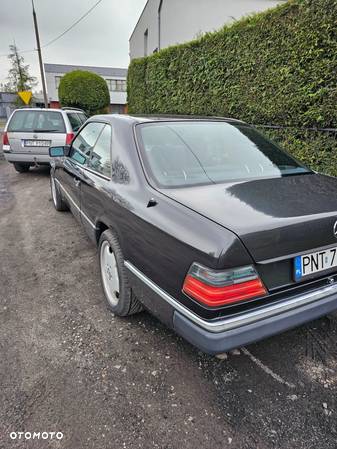 Mercedes-Benz W124 (1984-1993) - 6