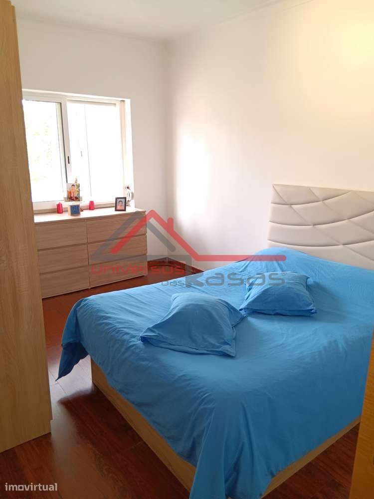 Apartamento T4 Remodelado para T3 Feijó Almada-18