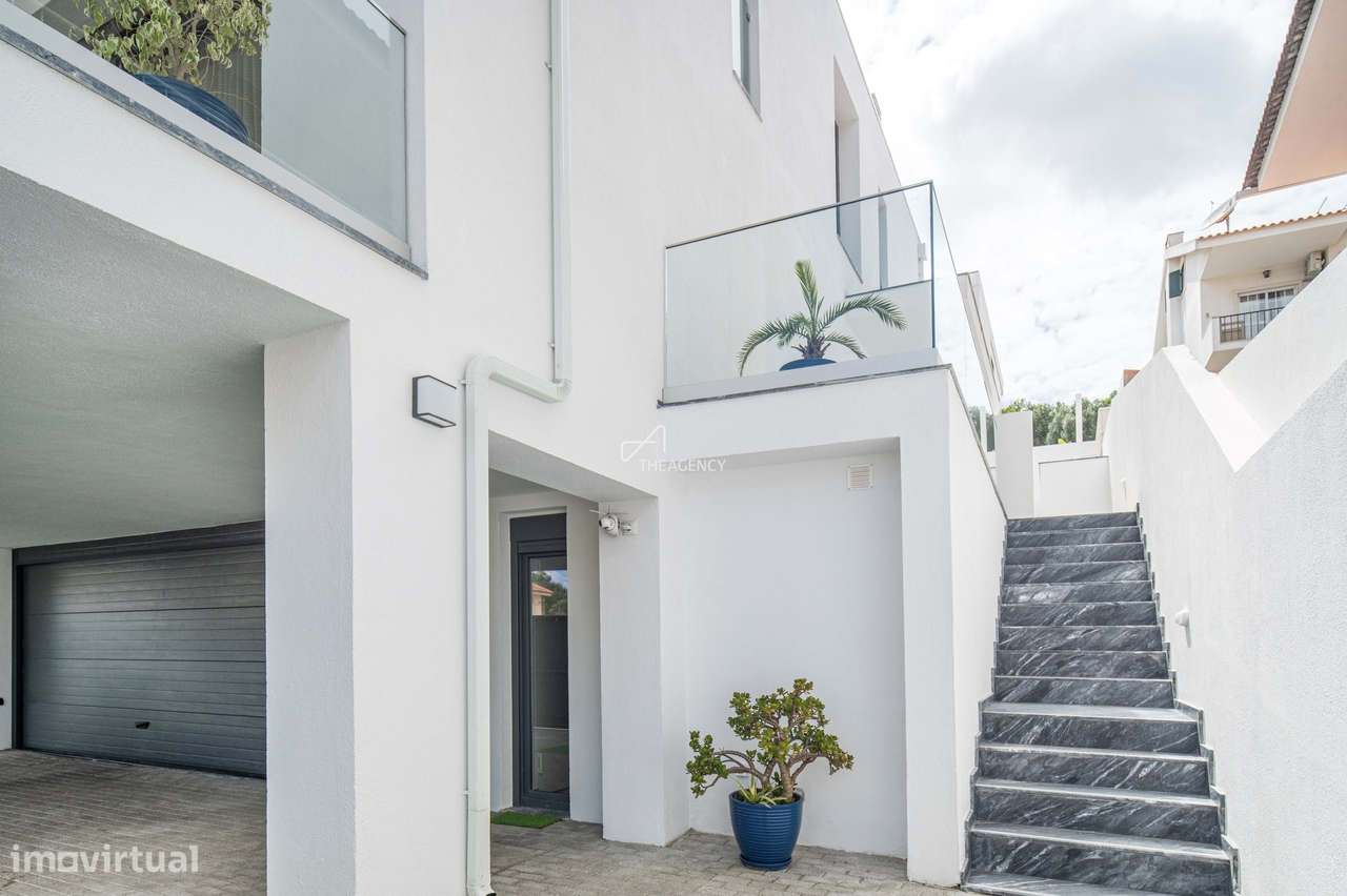Moderna Moradia T4+1 com Piscina e Garagem em Cascais - Grande imagem: 4/40
