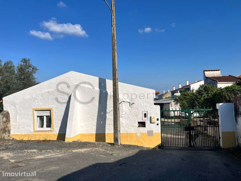 Moradia em Portel com excelentes áreas.-1