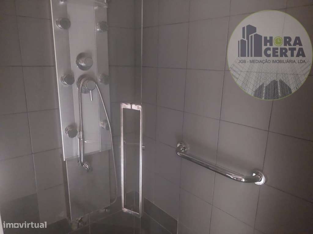Apartamento T3+1 na Arrentela!-9