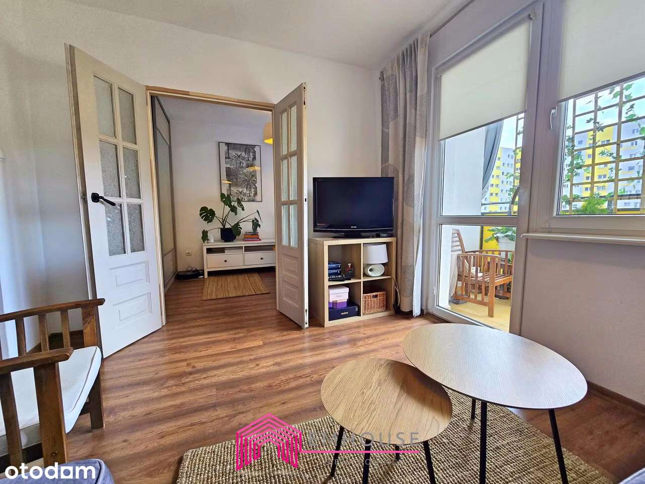 Dwupokojowe z dużą loggią w centrum miasta - Pełny obrazek: 4/12