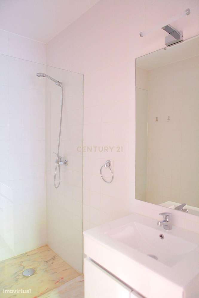 Viva no Coração de Coimbra com Elegância e Conforto! - Grande imagem: 3/9