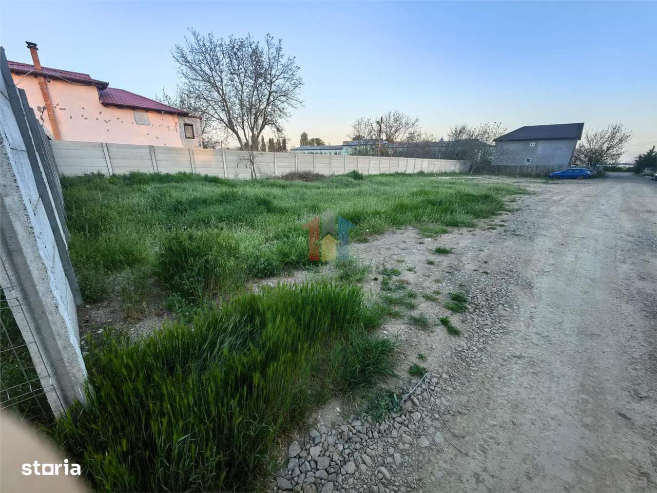Teren 998 mp, deschidere 57,7 m, pret 95 euromp zona Rezidentiala - Imagine principală: 3/5