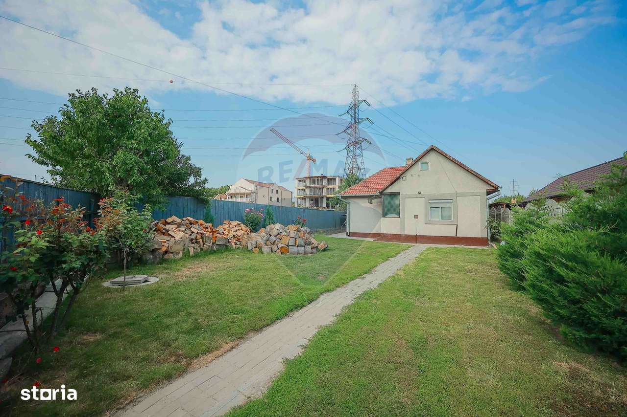 De vânzare Casă cu 2 camere și 1477 mp teren în Sânmartin - Imagine principală: 1/11