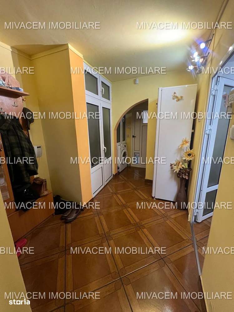 Apartament 2 decomandate Brazdă Casa de Sănătate 3/4 centrala mobilat - Imagine principală: 3/9