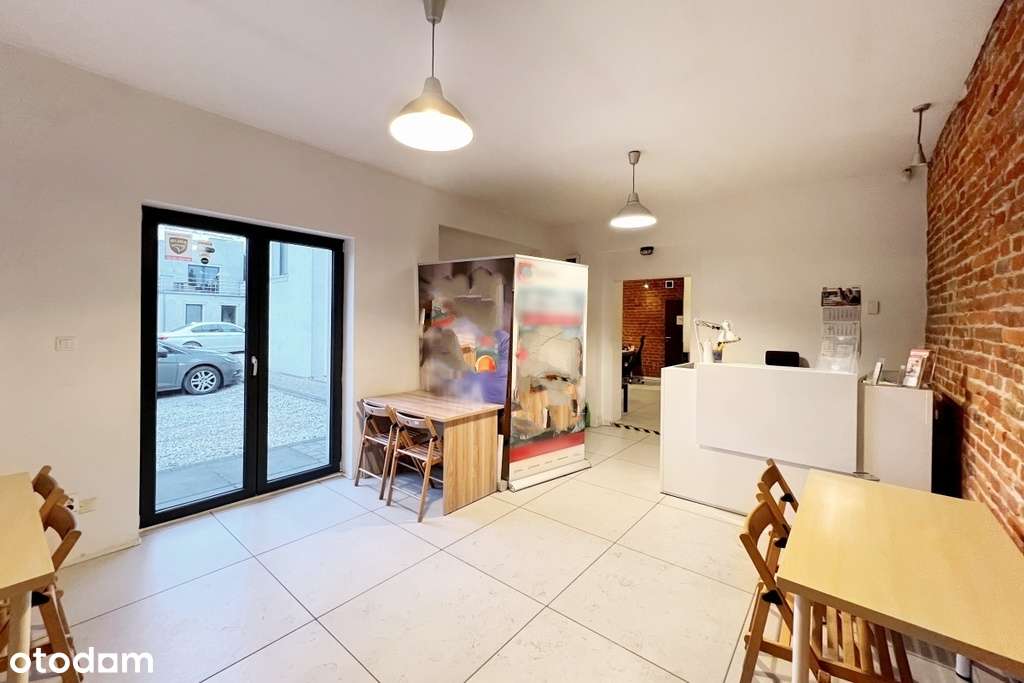 Obiekt biurowo usługowy na obrzeżach miasta - Pełny obrazek: 4/8