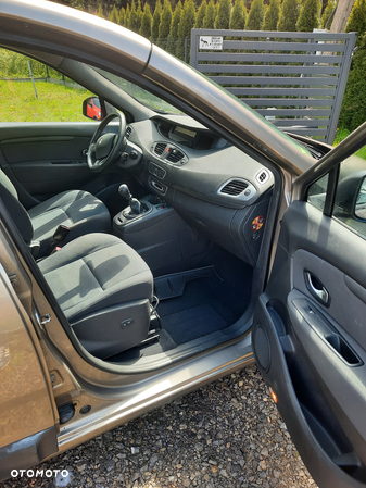 Renault Grand Scenic - 7