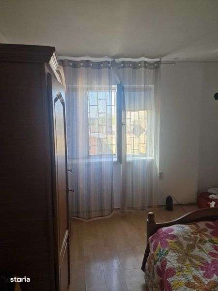 Vand apartament in jurilovca 2 camere 50mp - Imagine principală: 5/8