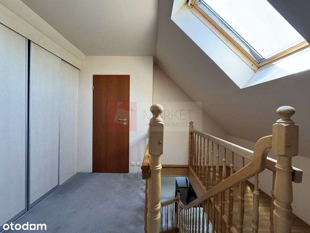 Piękne mieszkanie 4 pok., 2 poziomowe w Stepnicy-16