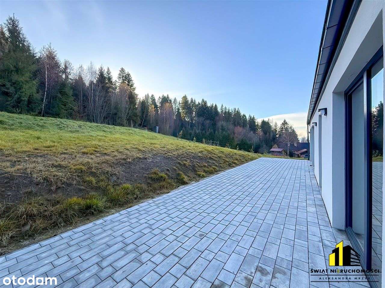 Nowoczesny dom parterowy w malowniczej Istebnej.-16