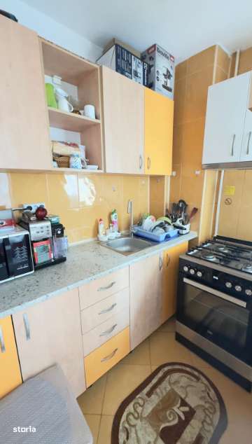 Vanzare garsoniera mobilata etaj intermediar, zona Noua-5