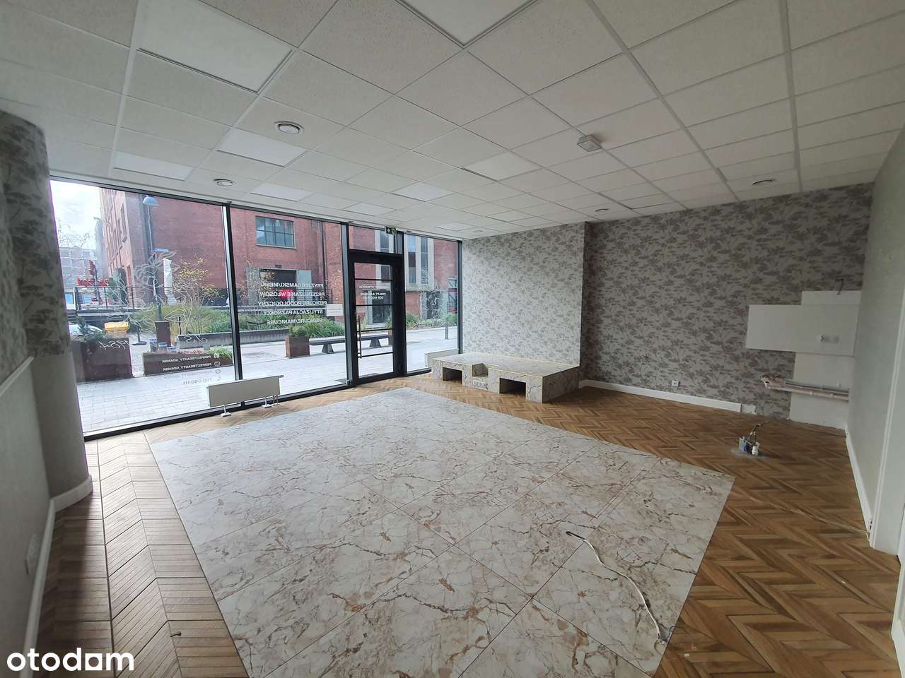 Gotowy lokal 54m z umeblowanym zapleczem Doki przy FoodHall Montownia - Pełny obrazek: 3/20