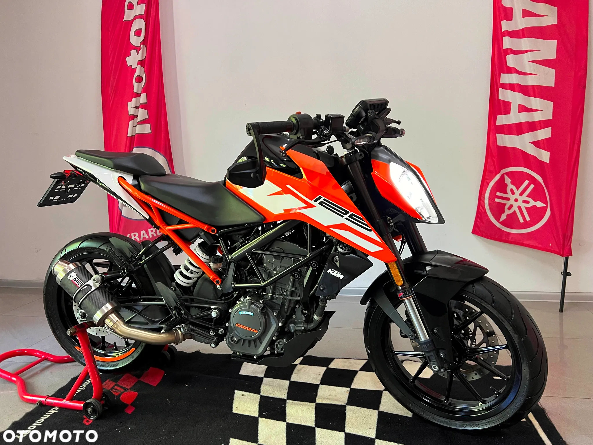 KTM Duke - 11