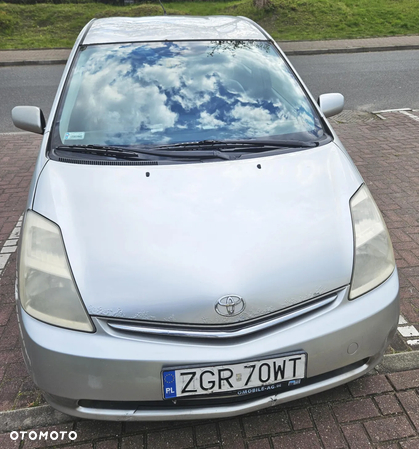 Toyota Prius - 17