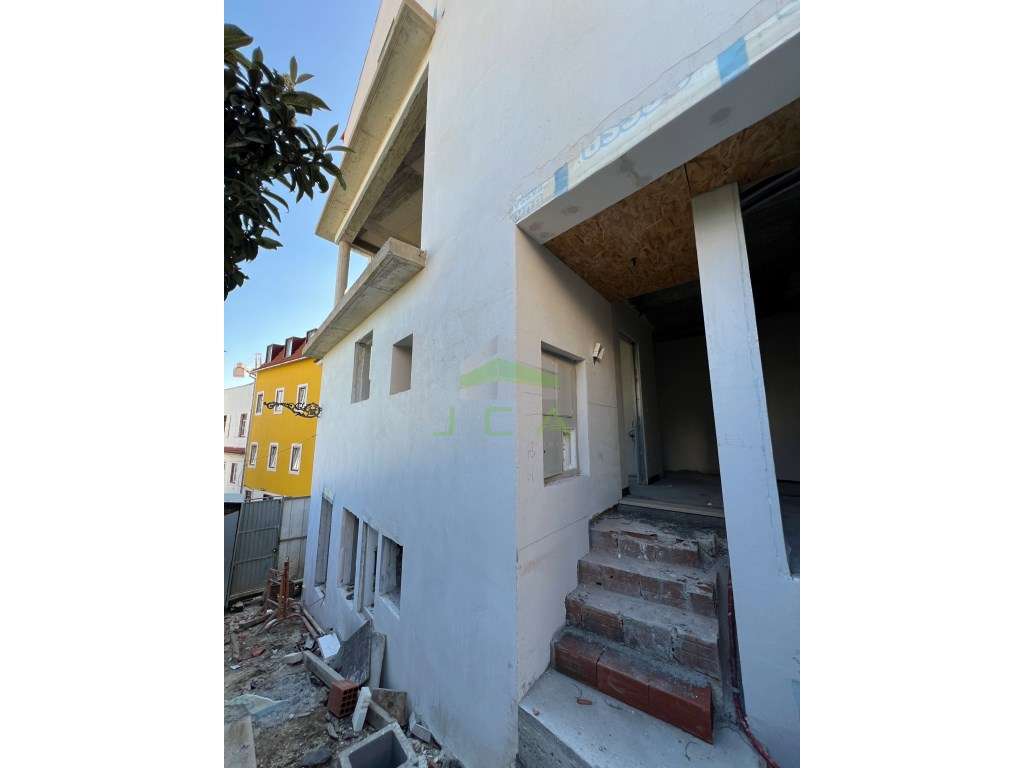 Apartamento T2 no Centro Histórico de Leiria - Grande imagem: 4/11