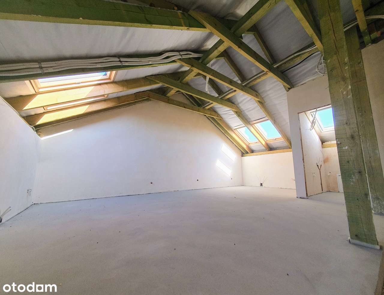 Okazja! 4 - 5 pokoi z ogródkiem, oddany do użytkowania! Bez Prowizji!-12