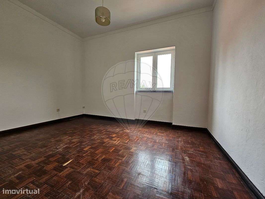 Moradia T5 para venda-6