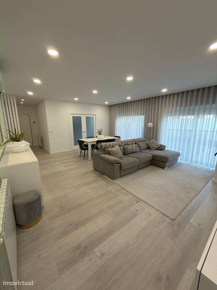 Apartamento T3 com Terraço como novo - Grande imagem: 5/19