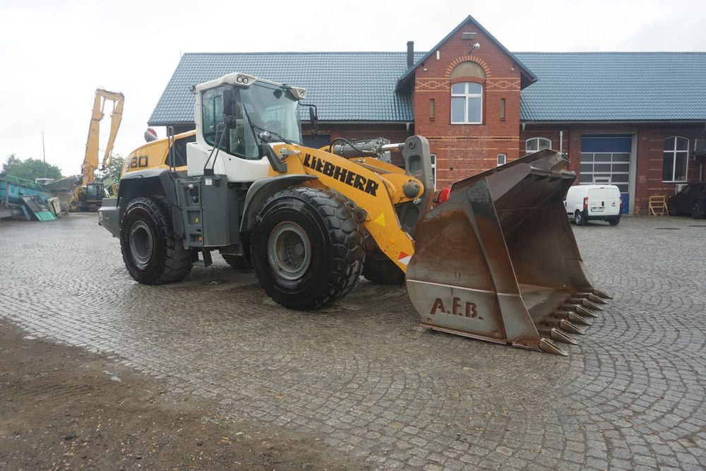 Liebherr L586 xpower 2017
