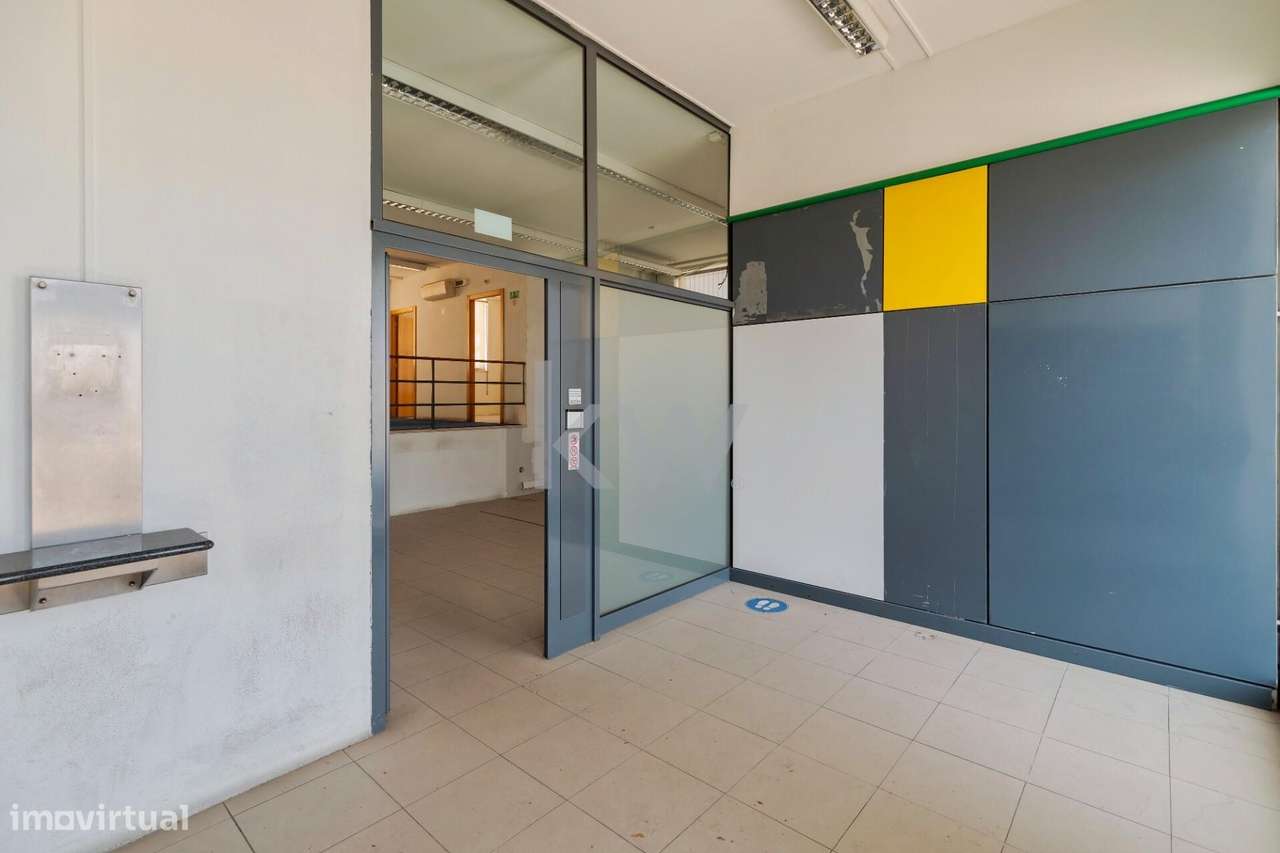 Loja com 138m2  para venda - Monte Caparica - Grande imagem: 4/33