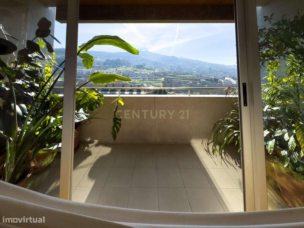 Apartamento T3, 5º andar na Costa, Guimarães, Rua Antero Henriques da-10