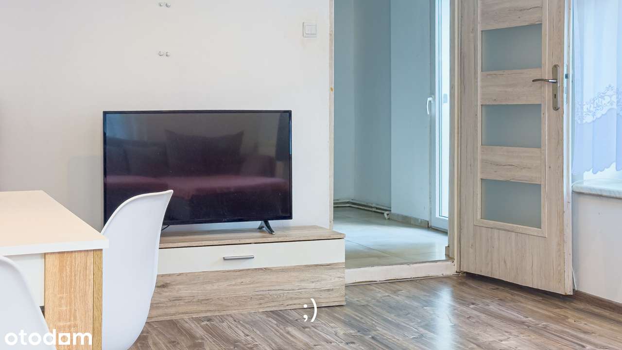 Wygodne mieszkanie na parterze z ogródkiem i garażem w Leśnej.-4