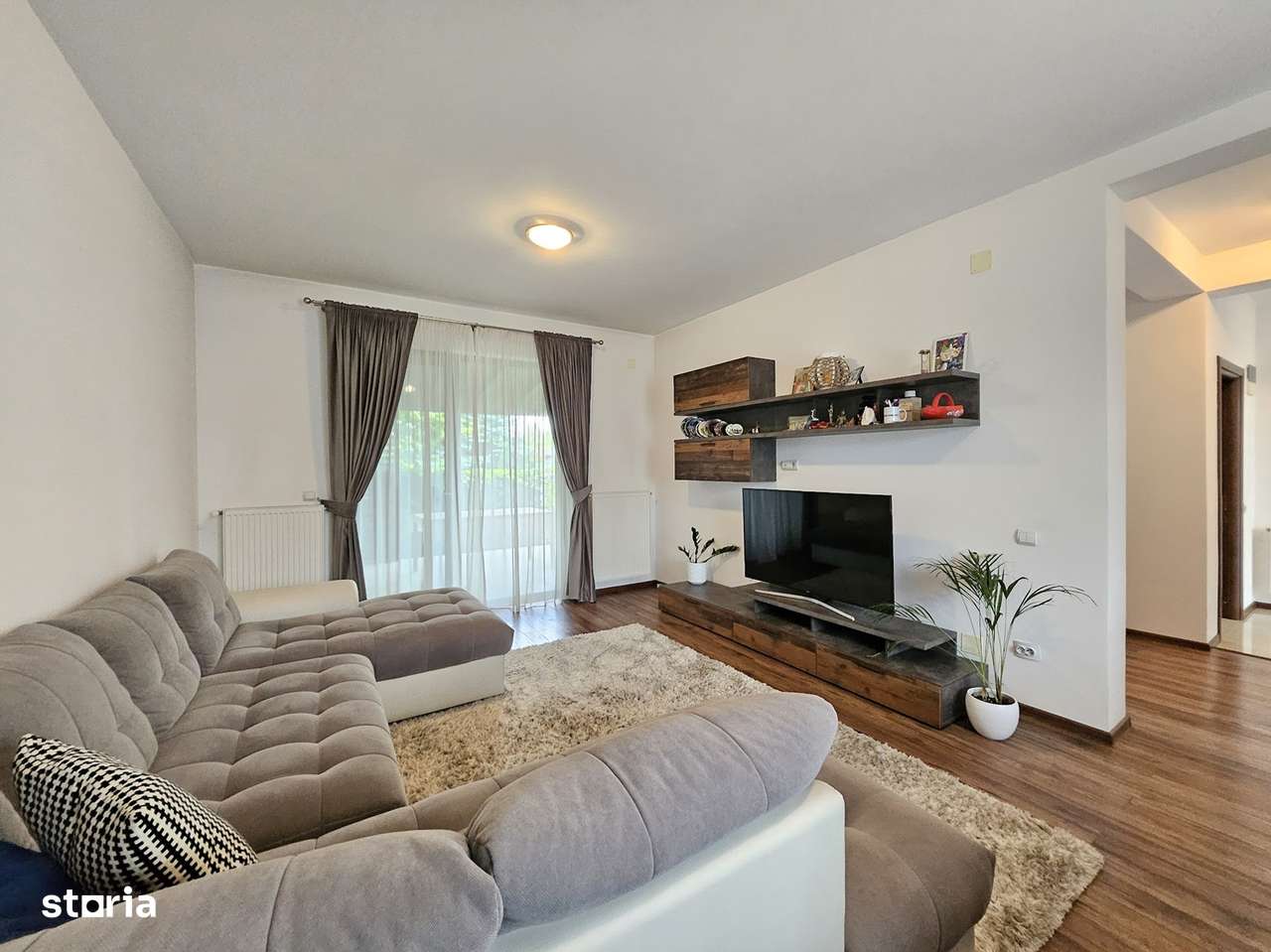 Oferta vanzare parte din triplex in Zavoi,  178000 EURO-1