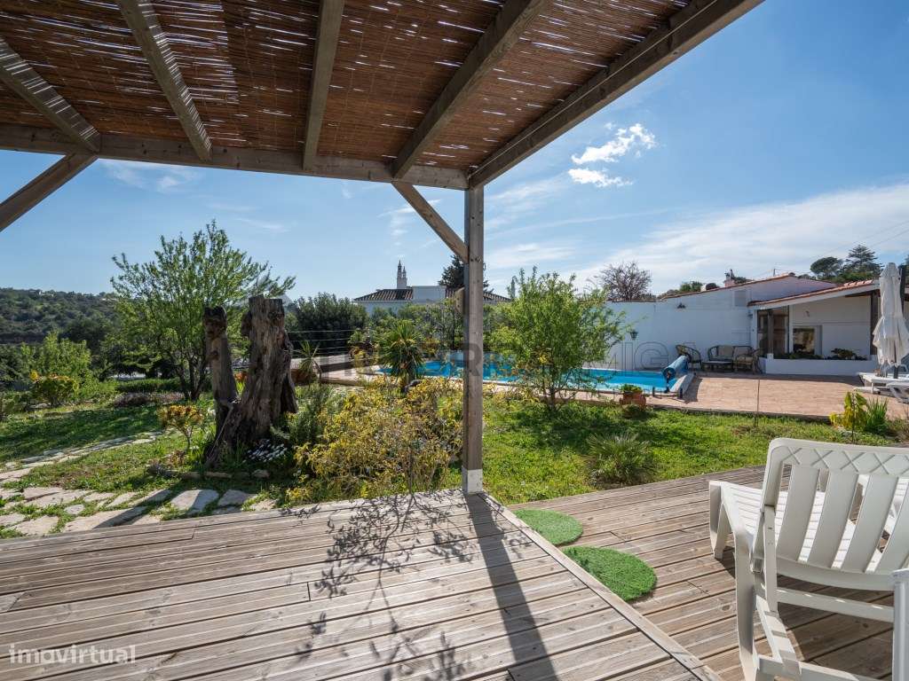 Moradia térrea de 3 quartos e piscina-52