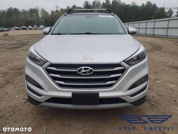 Hyundai Tucson - 5