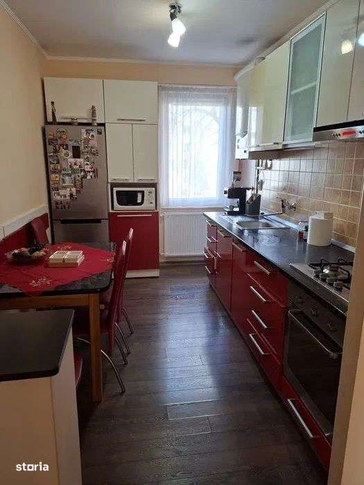 Tudor - Vanzare apartament 3 camere - Str. Livezeni-4