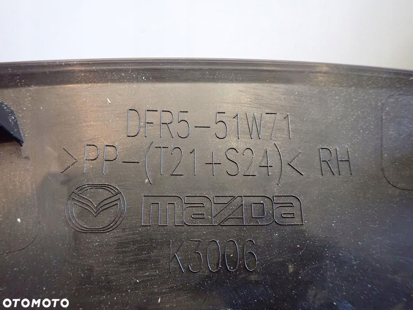 Listwa zderzaka prawy przód MAZDA CX30 2019- DFR5-51W71 - 3