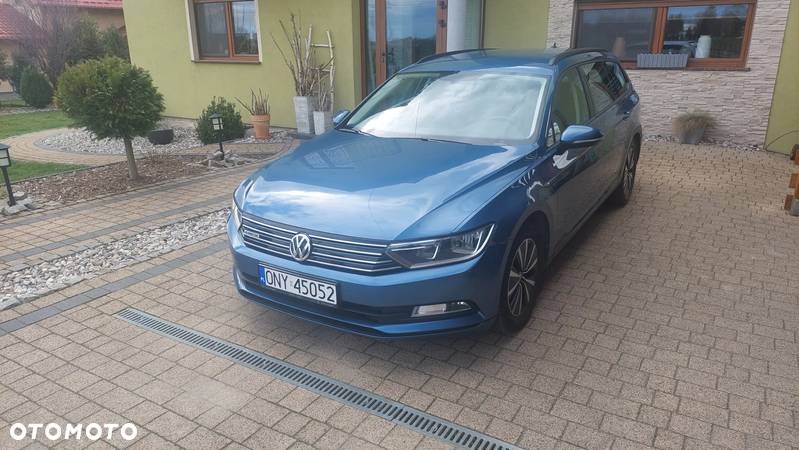 Volkswagen Passat Variant 1.6 TDI (BlueMotion Technology) Trendline - 4