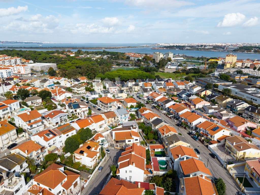 Moradia isolada T4 térrea com garagem-28