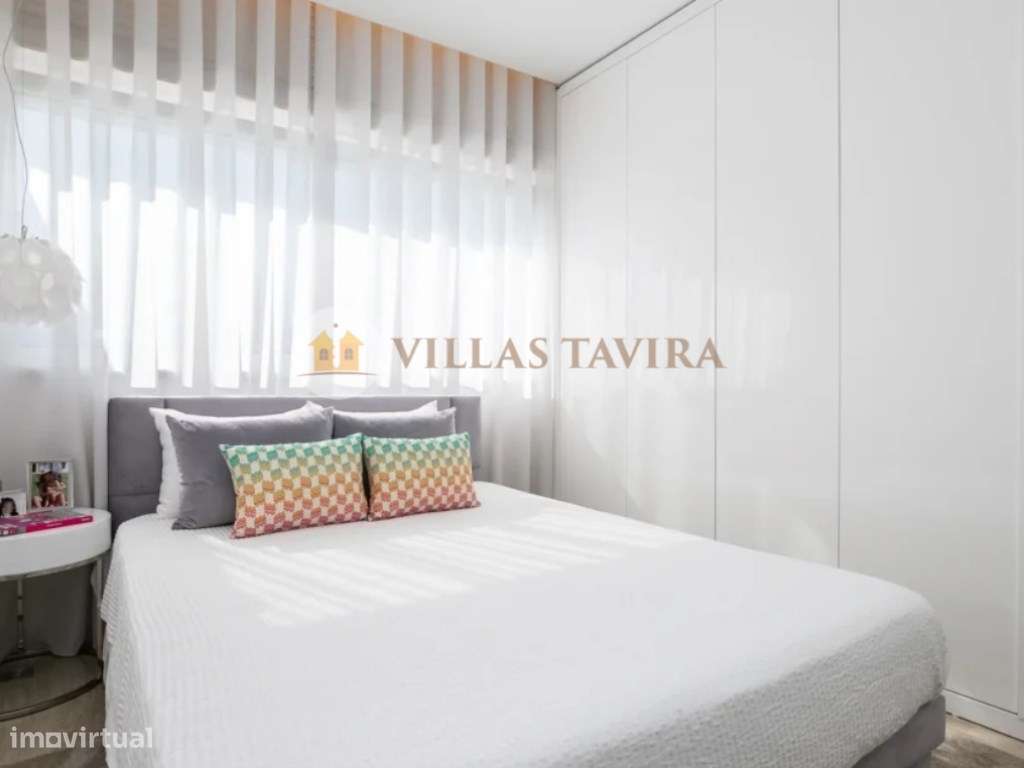 Moradia T3 de Luxo com Piscina, Vista Mar e Acabamentos Premium-28