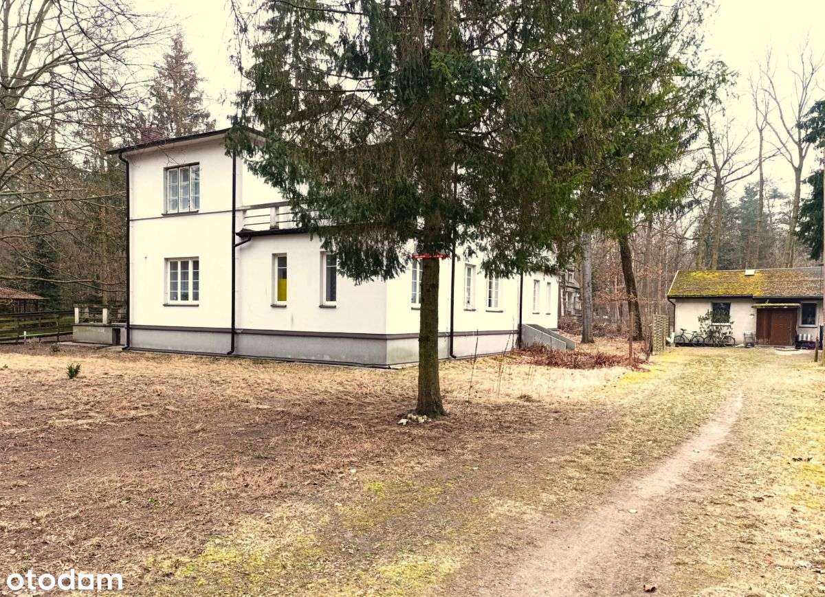 Unikatowa willa w Podkowie Leśnej-4