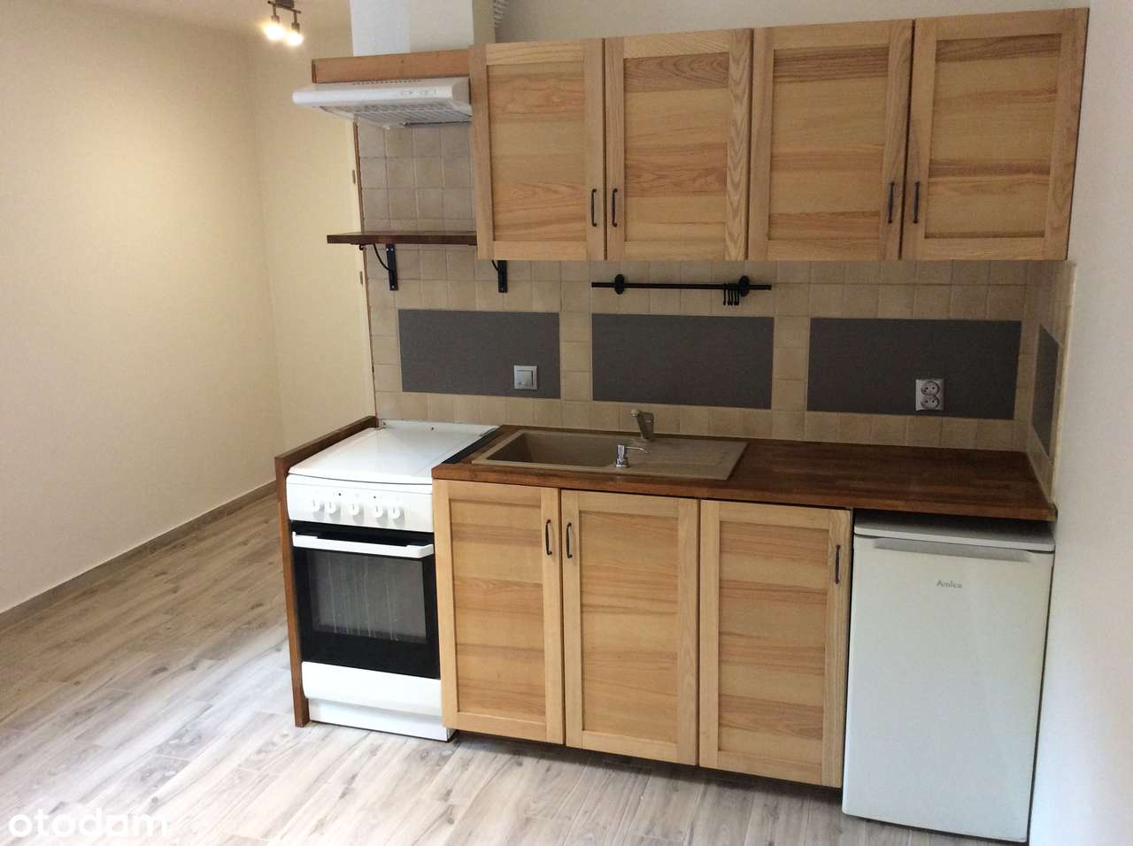 Mieszkanie 1-pokojowe Borek Fałęcki od właściciela - Pełny obrazek: 2/20