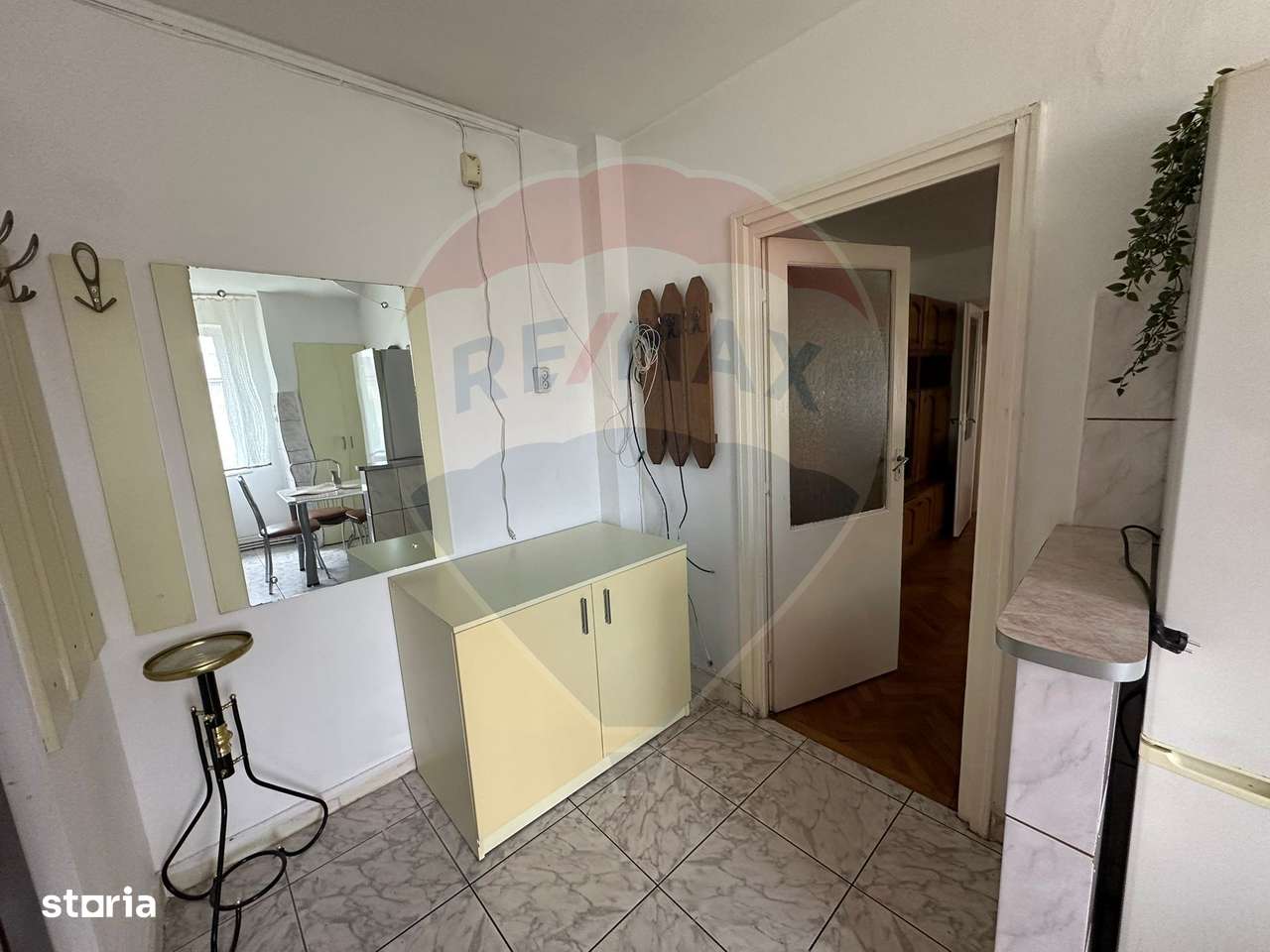 CENTRAL - 2 camere, etaj 3 - DE VANZARE - Imagine principală: 5/7