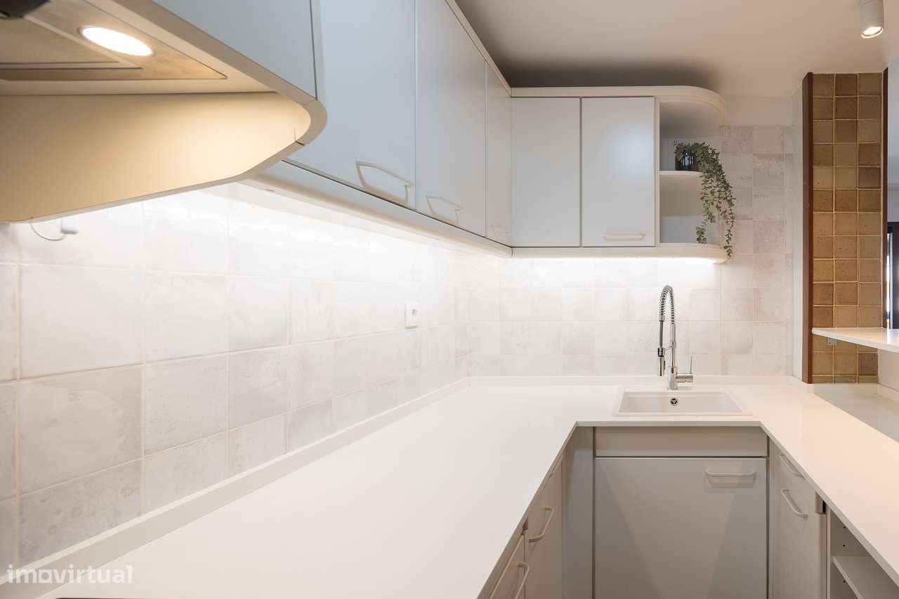 Apartamento T1 à venda no emblemático condomínio Cascais Atrium-5