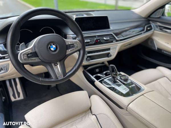 BMW M7 M760Li xDrive - 8