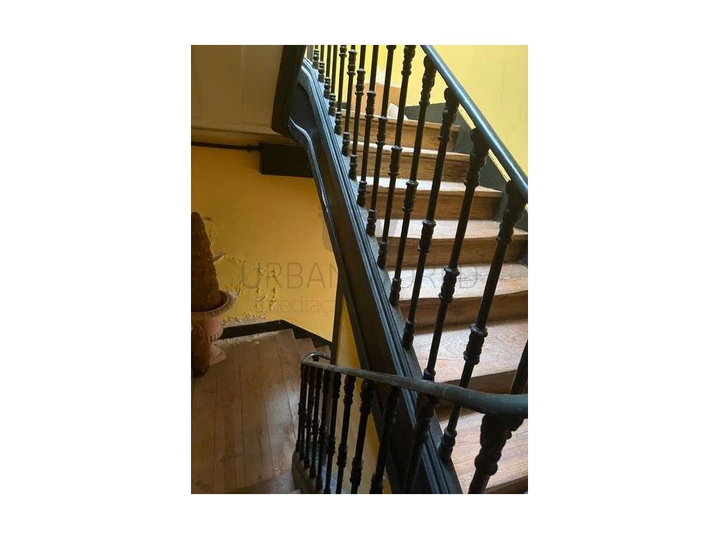 Prédio P/ Recuperar, Estrela - Lisboa, 398m2-3